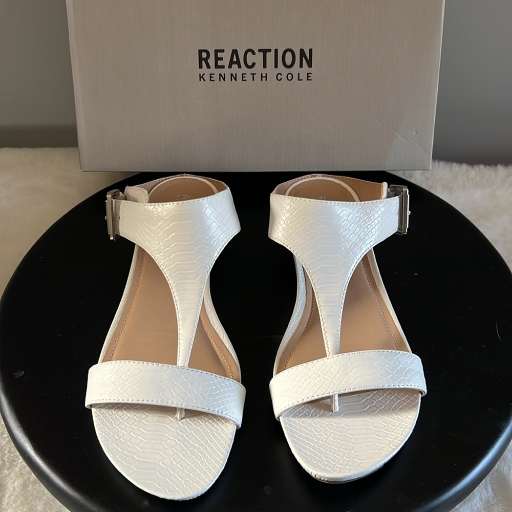 Kenneth Cole Reaction Sandals